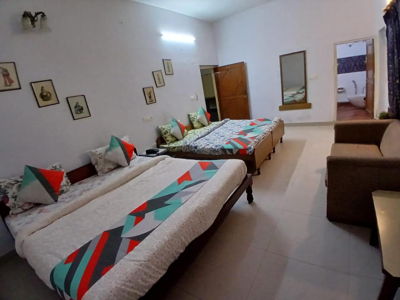 Hotel Singhasan House Jaipur Phòng bức ảnh